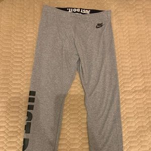Nike leggings